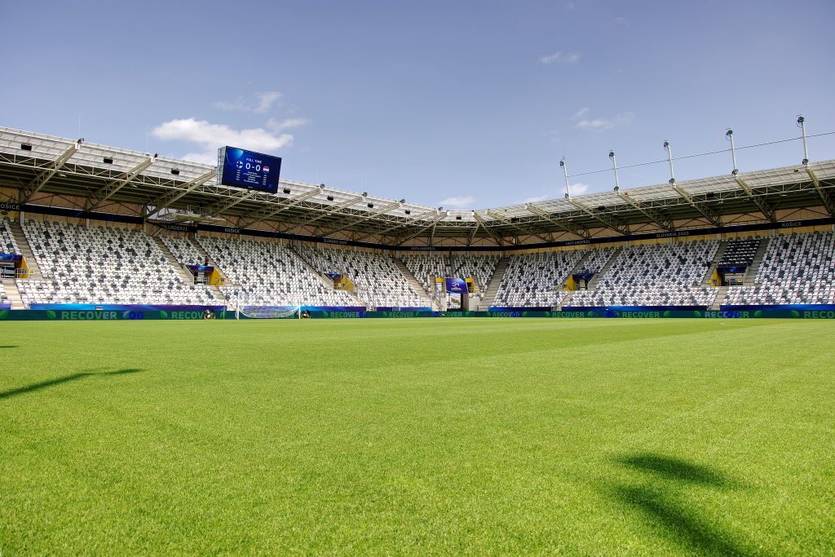 Kosicka futbalova arena / ФК Полісся Kosicka futbalova arena / ФК Полісся